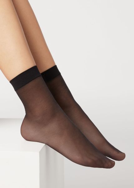 20 Denier Sheer Socks Women Versatile Short Socks 019 Black Calzedonia